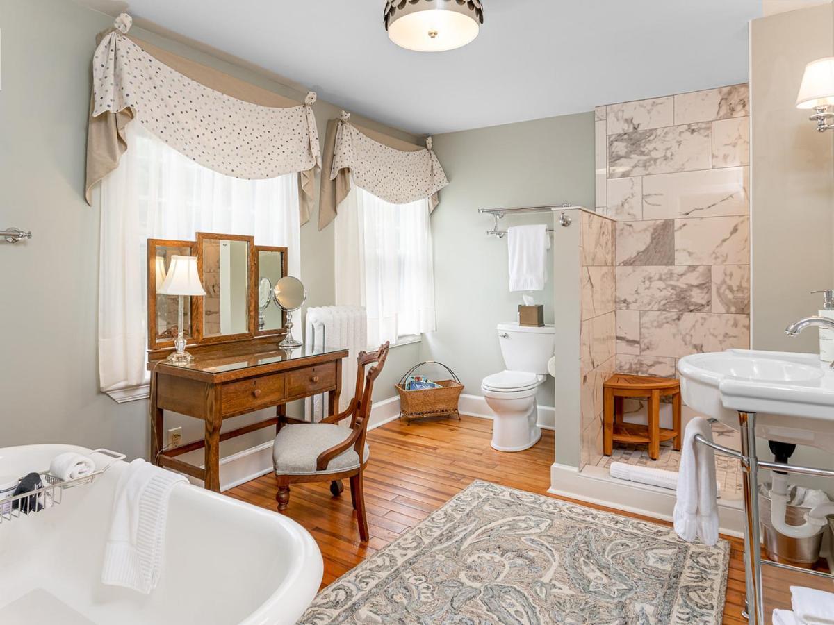Pinecrest Bed & Breakfast Asheville Esterno foto