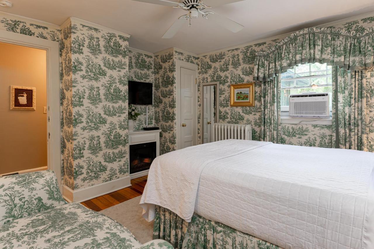 Pinecrest Bed & Breakfast Asheville Esterno foto