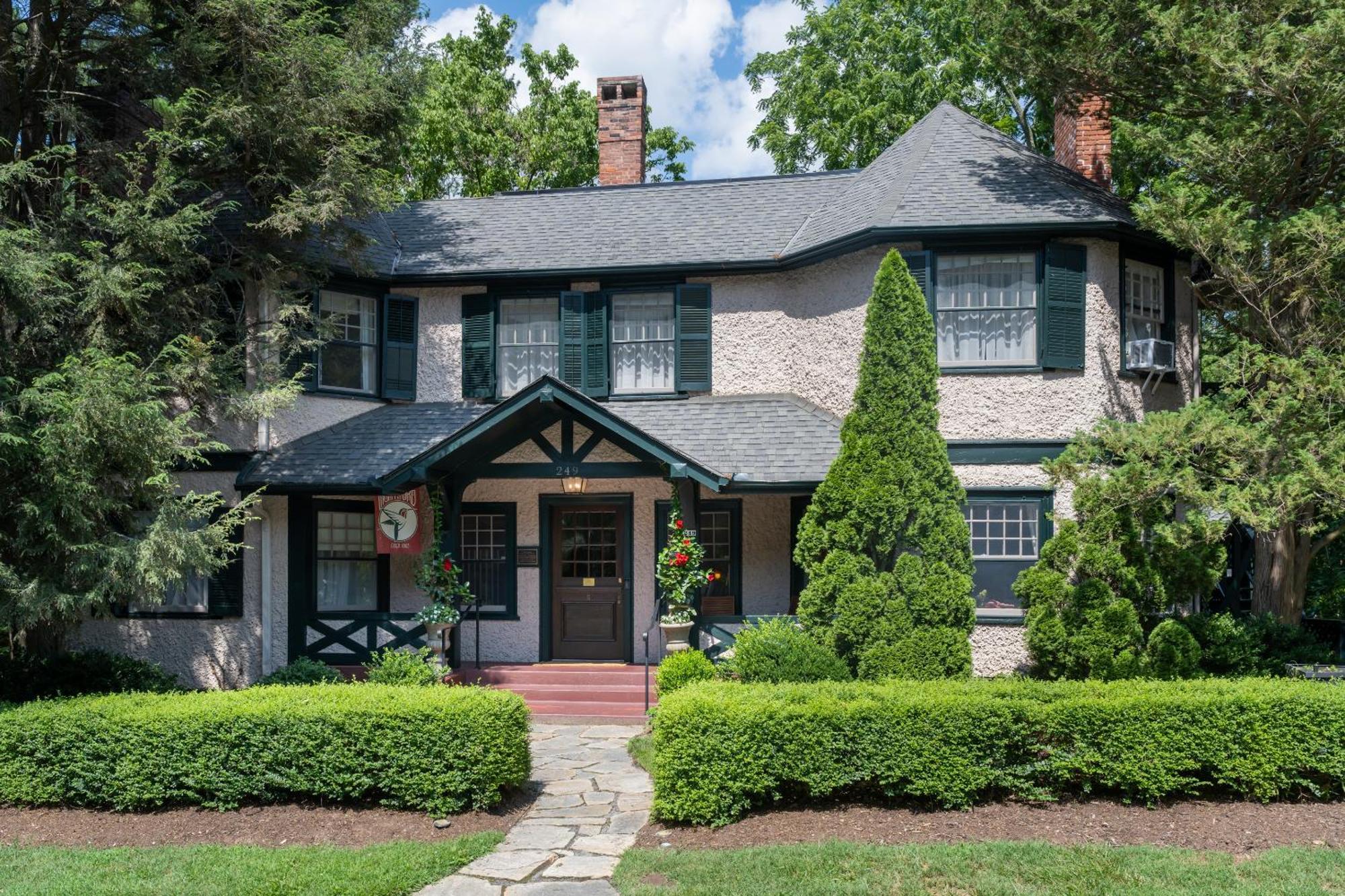 Pinecrest Bed & Breakfast Asheville Esterno foto