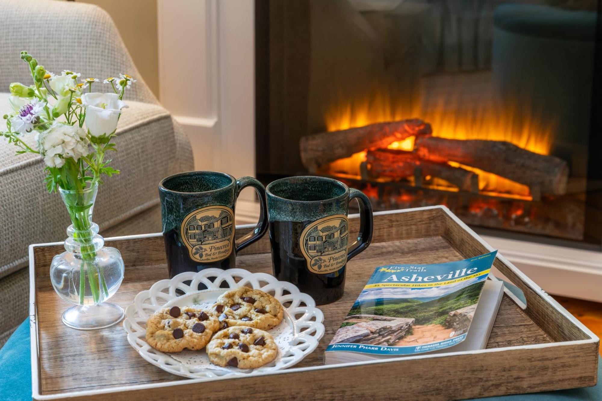 Pinecrest Bed & Breakfast Asheville Esterno foto