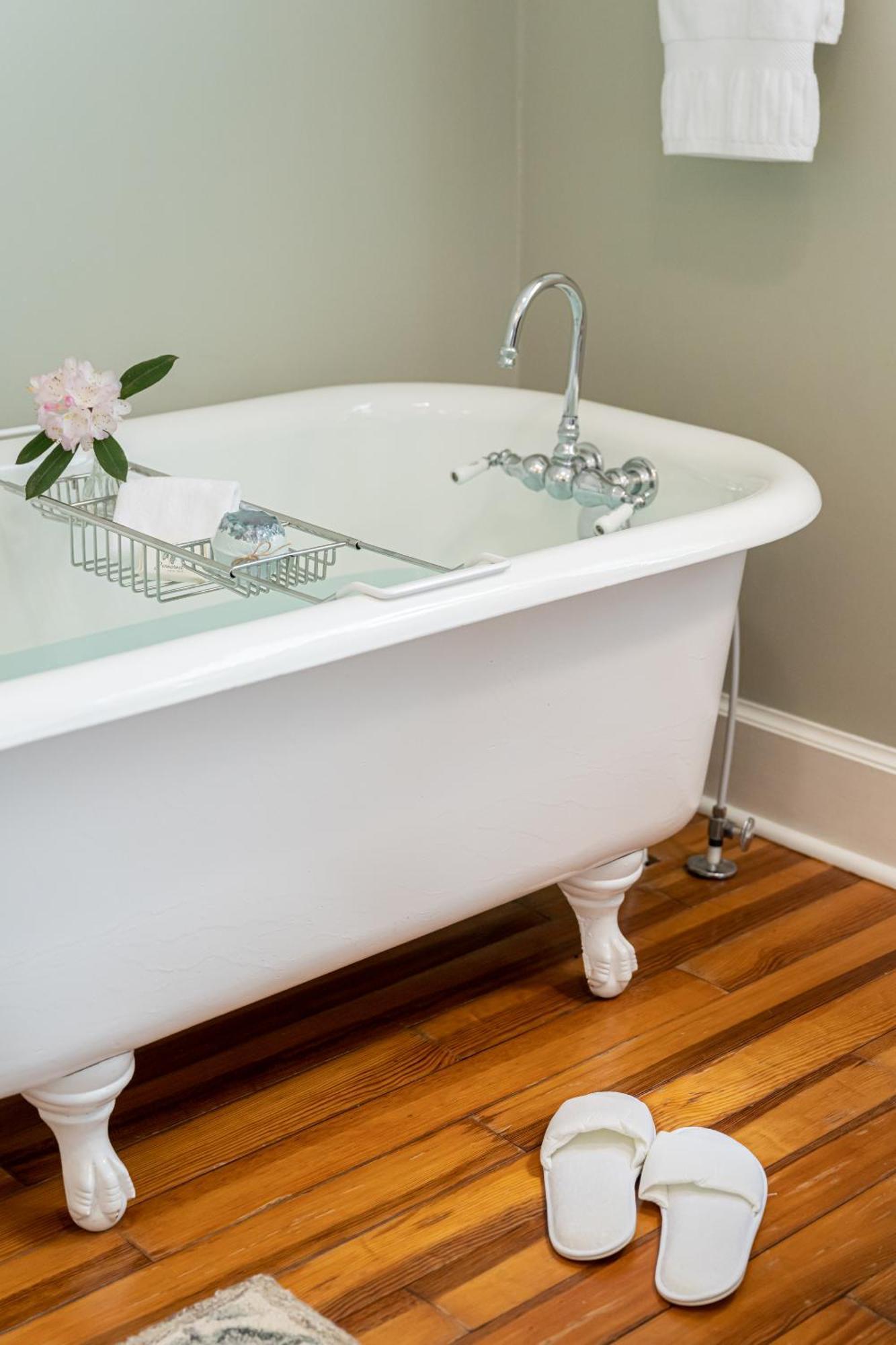 Pinecrest Bed & Breakfast Asheville Esterno foto