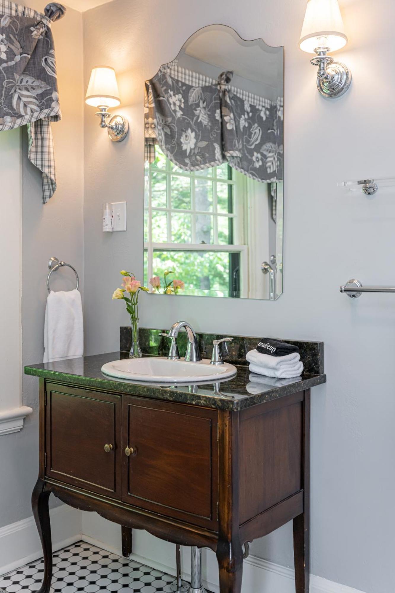 Pinecrest Bed & Breakfast Asheville Esterno foto