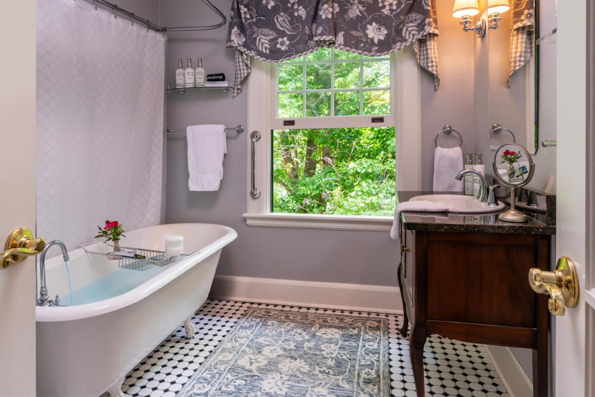 Pinecrest Bed & Breakfast Asheville Esterno foto